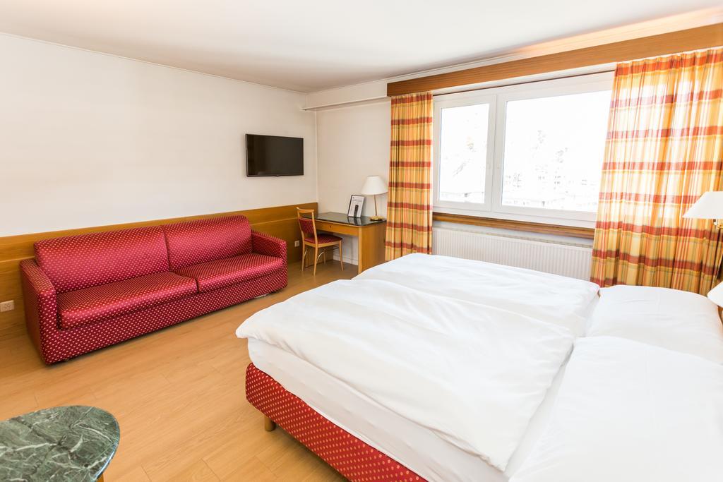 Hotel Du Rhone Sion Szoba fotó