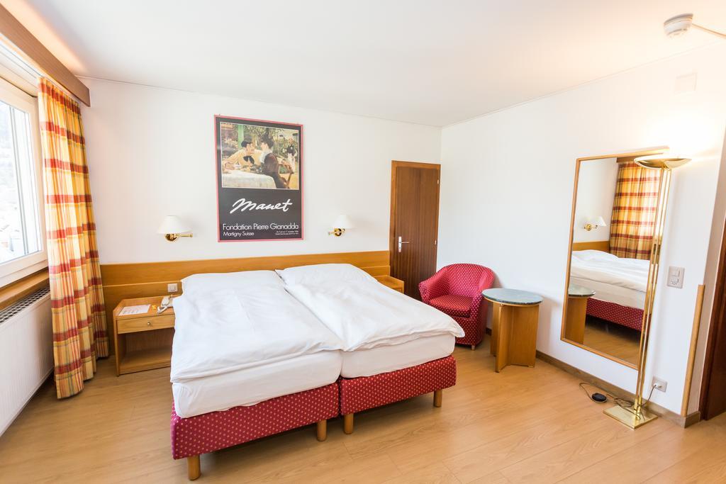 Hotel Du Rhone Sion Szoba fotó