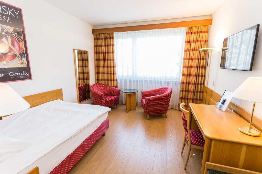 Hotel Du Rhone Sion Szoba fotó